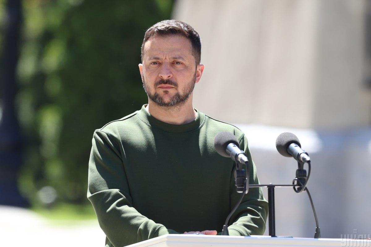 Жорсткий і рішучий: Reuters розкрив, як змінився Зеленський під час війни Жорсткий і рішучий: Reuters розкрив, як змінився Зеленський під час війни