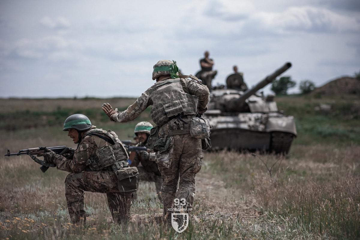 Наразі ЗСУ проводять успішні оборонні операції / фото 93 ОМБр Холодний Яр Наразі ЗСУ проводять успішні оборонні операції / фото 93 ОМБр Холодний Яр