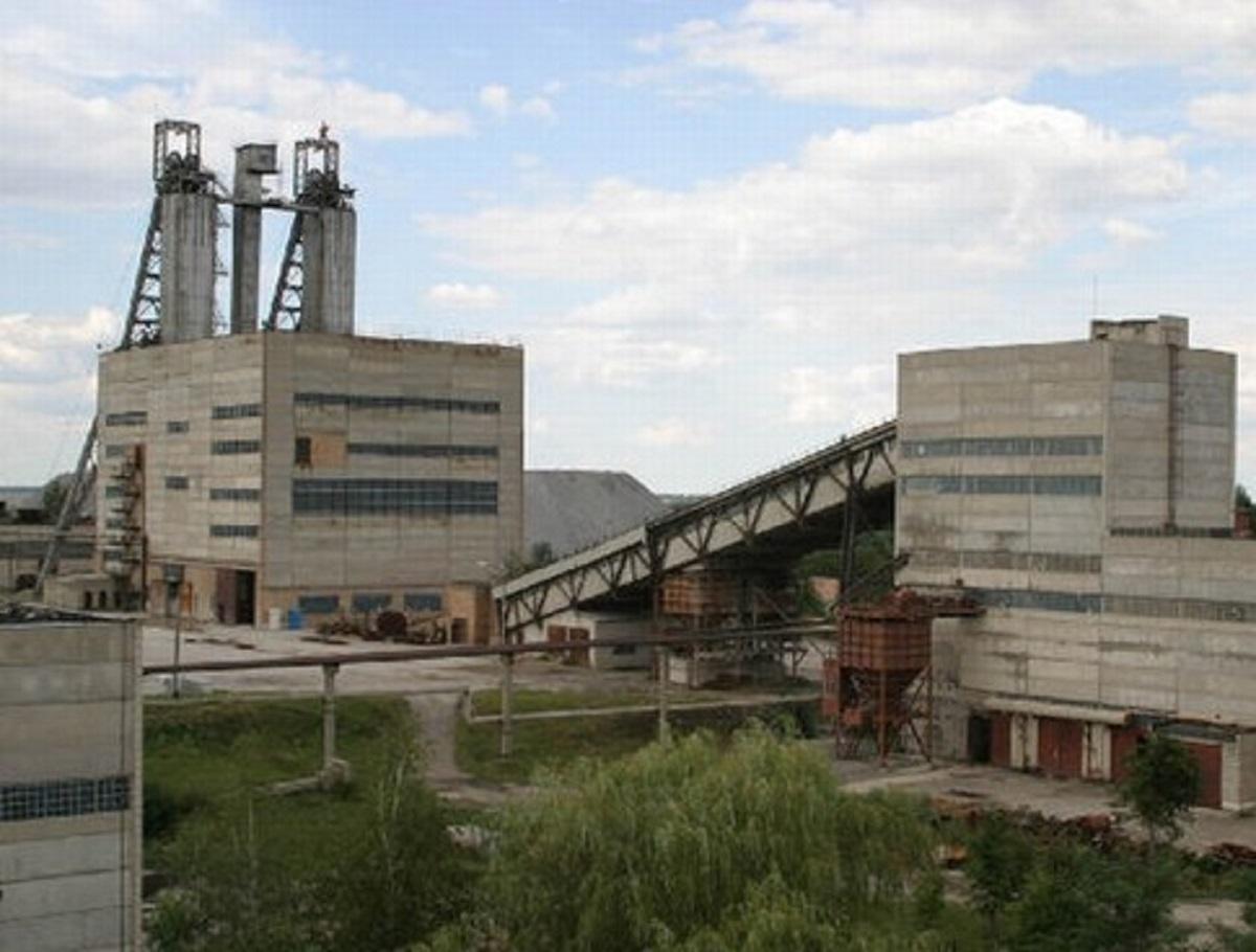 Східний гірничо-збагачувальний комбінат з видобутку урану в місті Жовті Води / Вікіпедія