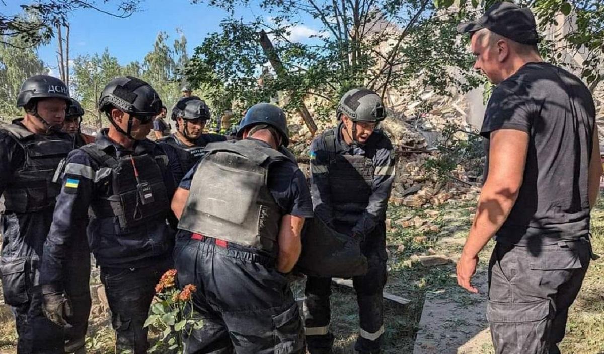 В больницы города были госпитализированы 13 раненых / фото ГСЧС В больницы города были госпитализированы 13 раненых / фото ГСЧС