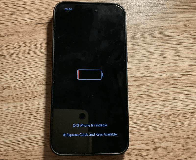 iPhone навчився показувати час навіть після розряду - це нова фішка iOS 18