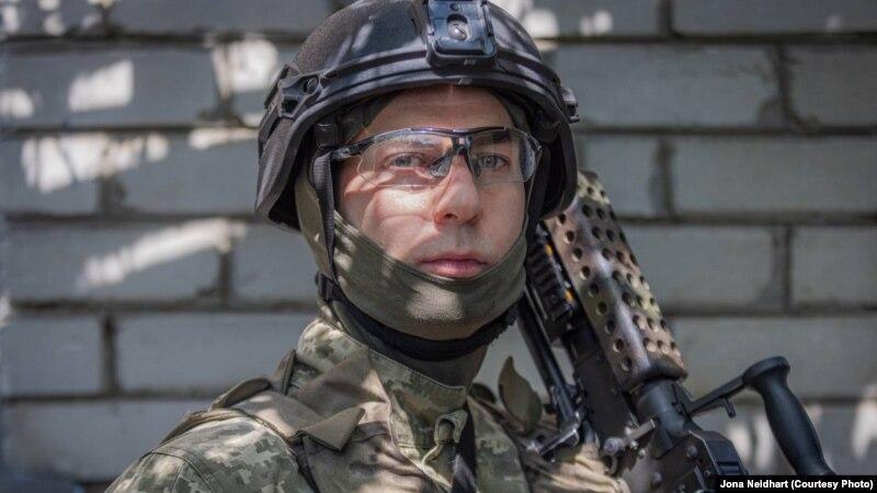 У Берні арештували швейцарця, який два роки воював за Україну У Берні арештували швейцарця, який два роки воював за Україну