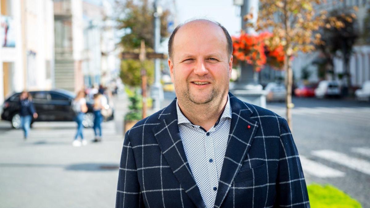 Лідер гурту 'ТІК' вперше за довгий час показав дружину (фото) Лідер гурту 'ТІК' вперше за довгий час показав дружину (фото)