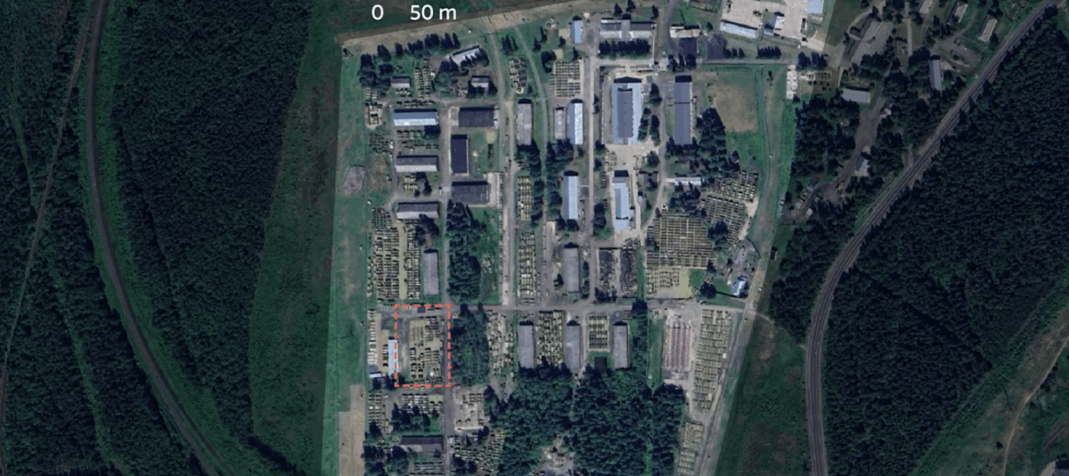 Російська техніка під Петрозаводськом у червні 2023 року / фото Google Earth / Maxar Technologies Російська техніка під Петрозаводськом у червні 2023 року / фото Google Earth / Maxar Technologies