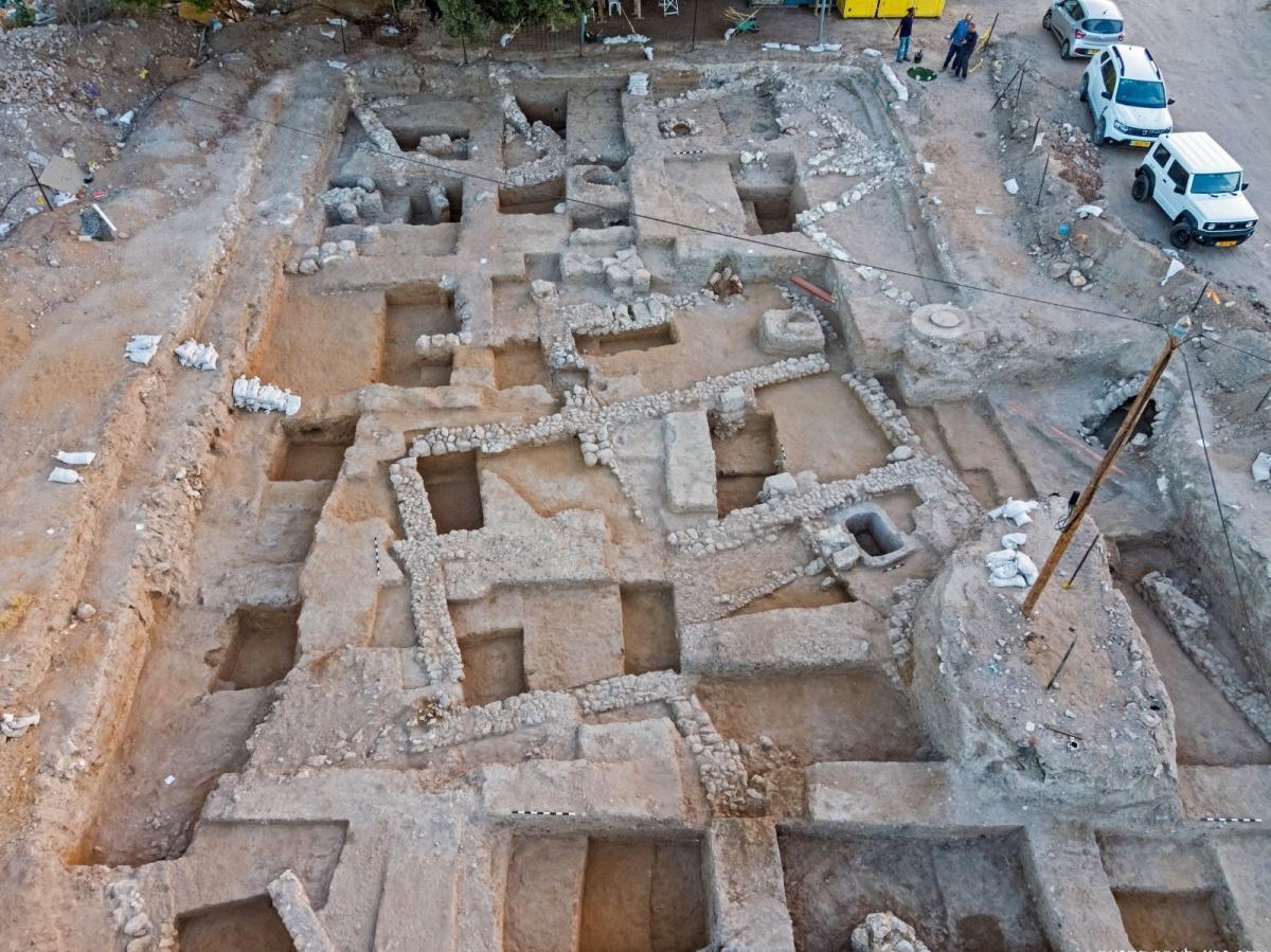 Залишки будівлі, яку виявили археологи / фото Israel Antiquities Authority/Facebook Залишки будівлі, яку виявили археологи / фото Israel Antiquities Authority/Facebook