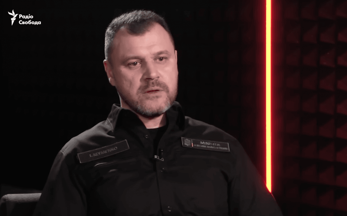 Клименко заявил, что Украина ведет переговоры по возвращению мужчин, нелегально выехавших за границу / скриншот из видео "Радио Свобода" Клименко заявил, что Украина ведет переговоры по возвращению мужчин, нелегально выехавших за границу / скриншот из видео "Радио Свобода"