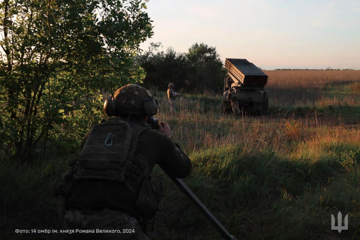 В Україні триває війна / фото 14 ОМБр Романа Великого В Україні триває війна / фото 14 ОМБр Романа Великого