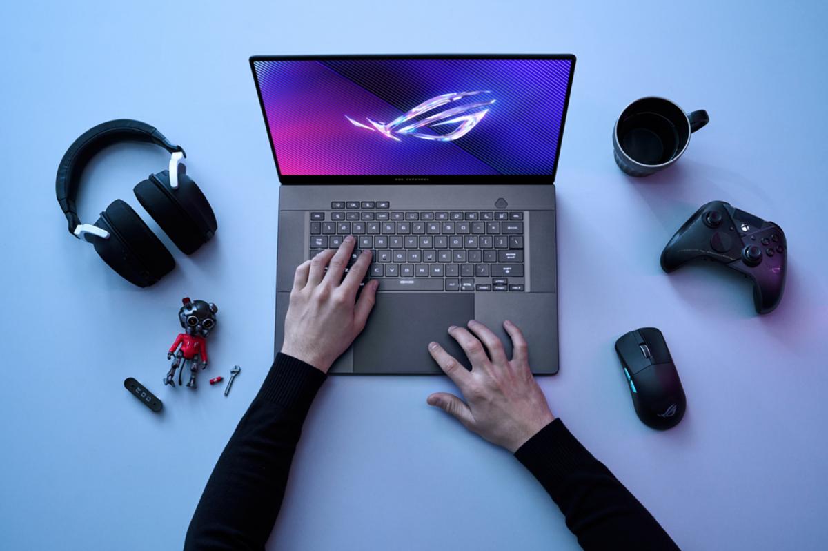 Перемагайте з потужними ноутбуками ROG Перемагайте з потужними ноутбуками ROG