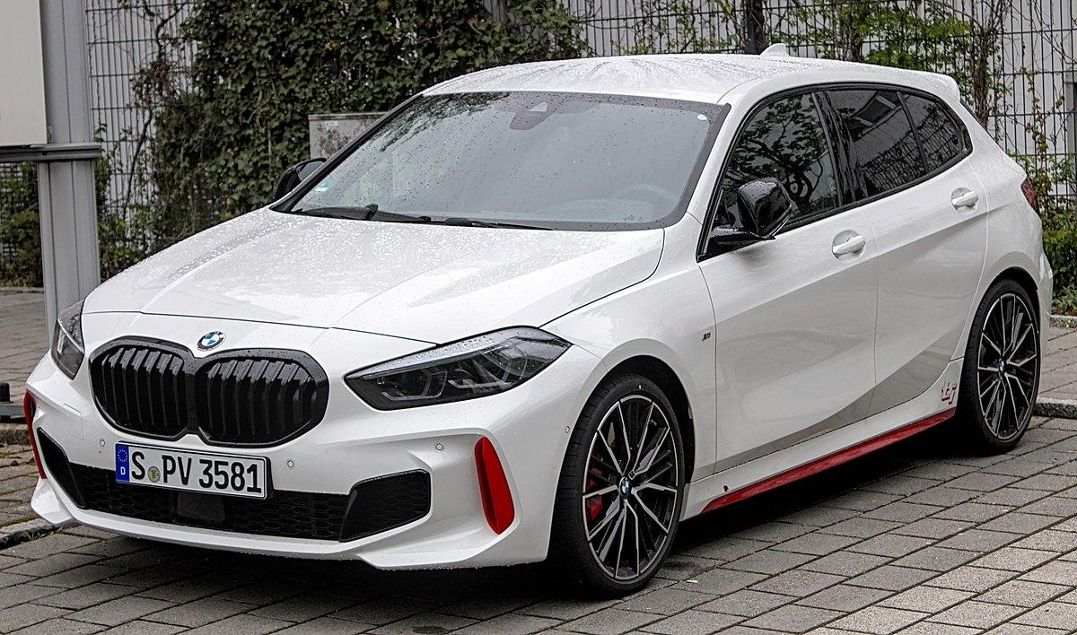 BMW 1-Series / фото Википедия BMW 1-Series / фото Википедия