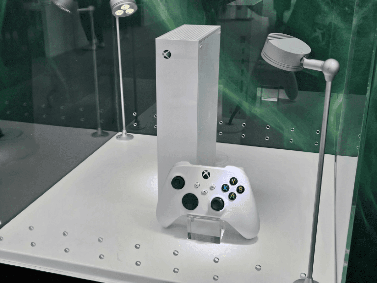 Консоли Xbox - Microsoft представила сразу три новые версии — УНИАН