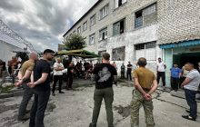 "Це буде нелегко, але ви йдете в сім'ю": українські в'язні стають солдатами, - CNN