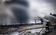 На Київщині ліквідували пожежу на підприємстві після атаки РФ: гасили три дні (фото)