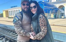 Соломія Вітвіцька показала, як її привітав коханий-військовий з днем народження (фото)