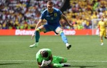 Украинский форвард Довбик получил травму: стало известно, на сколько он "вылетел"