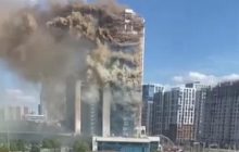 Масштабна пожежа у столиці Казахстану: горить 26-поверховий житловий будинок (відео)