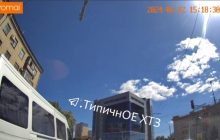 Циничная атака на центр Харькова: момент удара попал на видео
