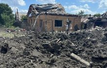 Один з найбільших ударів РФ по цивільних: у Покровську багато вбитих і поранених (фото)