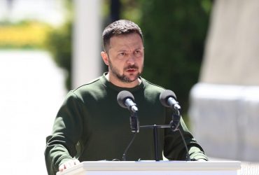 Китай является инструментом в руках Путина, он стремится сорвать Саммит мира, - Зеленский