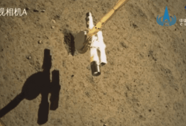 Китайський зонд уперше доставить на Землю зразки зі зворотного боку Місяця (відео)