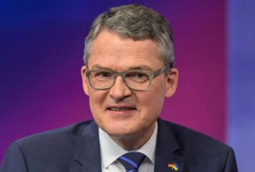 Депутат Бундестага рассказал, как ему подкинули мертвого кота за проукраинскую позицию