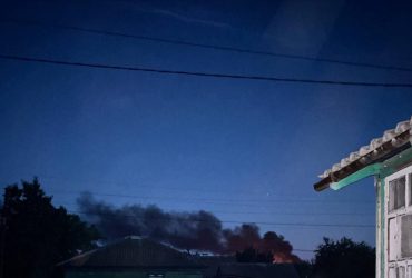 РФ массированно атаковали беспилотники: ударили по аэродрому и нефтебазе