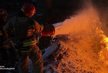 Россия ночью атаковала Украину ракетами и дронами, есть попадания по инфраструктуре (фото)