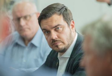 Чому між ВР та бізнесом виникають дискусії щодо економічного бронювання: відповідь нардепа