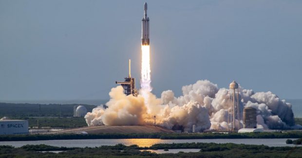 Топ-10 найпотужніших космічних ракет із коли-небудь побудованих