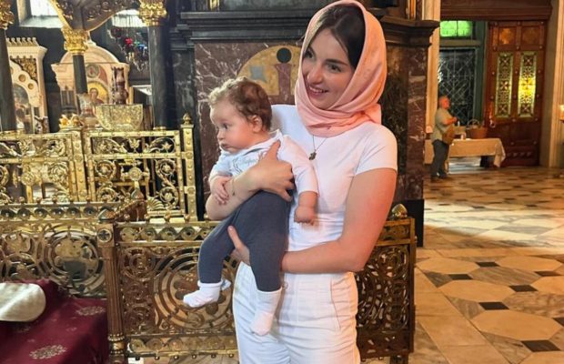 Донька Кузьми Скрябіна стала хрещеною мамою і показала рідкісні фото з коханим