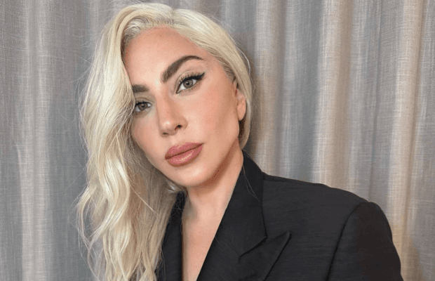 "Удалось за 4 дня": Леди Гага выступила на сцене в платье украинского бренда (фото)