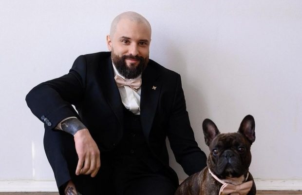 Зірка "Ліги сміху" Розовий вийшов на зв'язок та показав як проводить вихідні