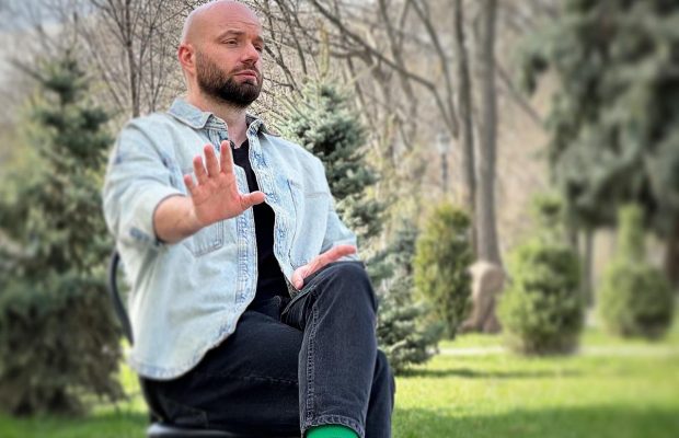 "Я проти": відомий ведучий публічно висловився про мовне питання