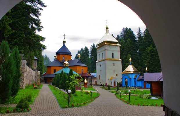 24 вересня: церковне свято сьогодні, що не можна робити, щоб гроші не пішли з дому