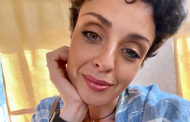 "Далеко не в шоколаді": відома українська актриса розповіла, ким працювала на початку війни