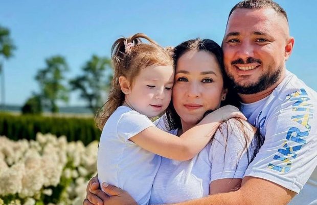 "Дякую за наш захист": Наталка Карпа зворушливо звернулася до чоловіка-військового (відео)