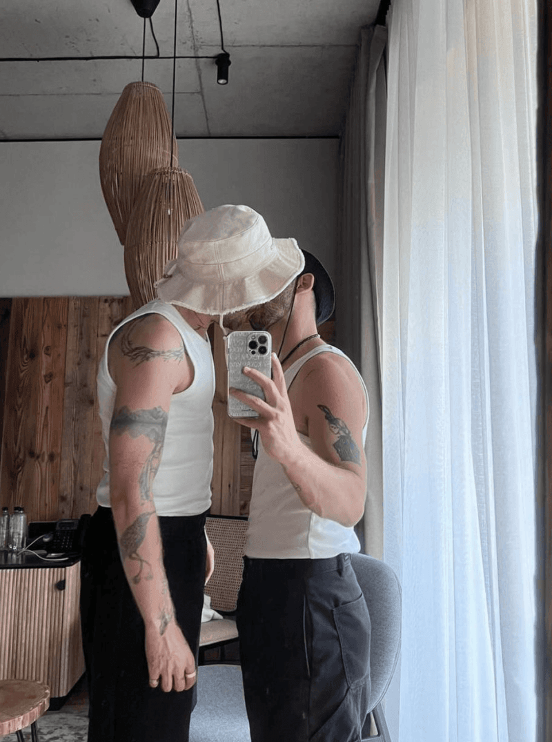 Владимир Завадюк с любимым / Скриншот Instagram