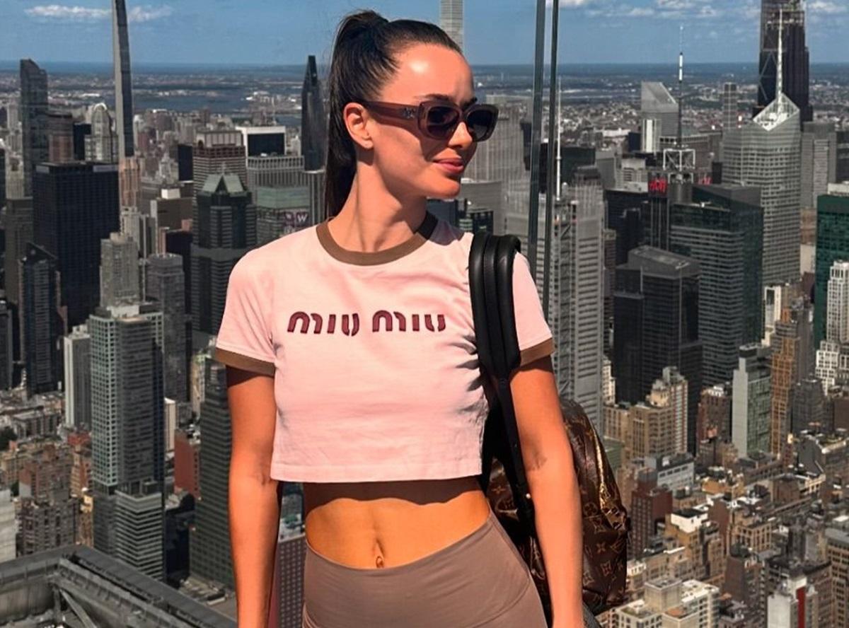 Ксения Мишина показала, как выглядит без фотошопа: 'Королева' (фото) Ксения Мишина показала, как выглядит без фотошопа: 'Королева' (фото)