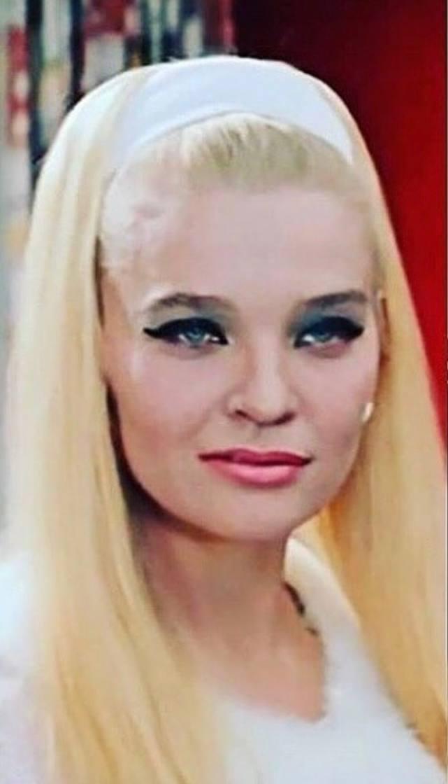 Світлична у фільми "Діамантова рука" / скірншот Instagram Світлична у фільми "Діамантова рука" / скірншот Instagram