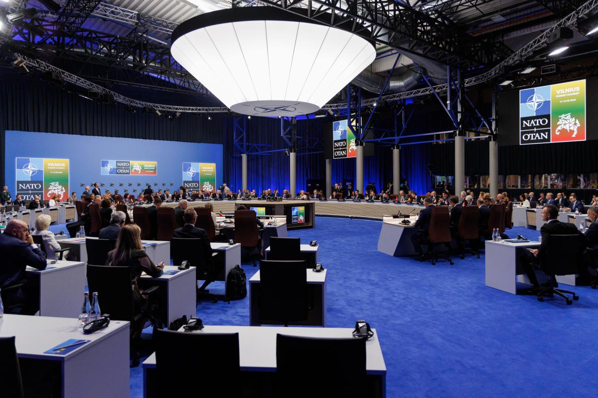 Чи обговорює НАТО плани щодо України у присутності Угорщини: у ЗМІ розкрили правду