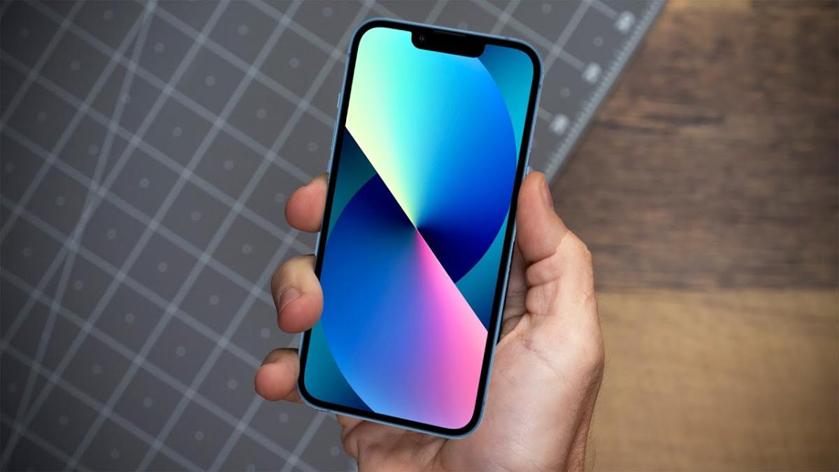 iPhone 13 Mini однозначно найкращий компактний телефон на ринку / фото ASUS / Скріншот iPhone 13 Mini однозначно найкращий компактний телефон на ринку / фото ASUS / Скріншот