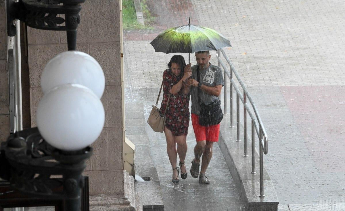 Часть Украины 4 июня снова накроют дожди / фото УНИАН, Александр Прилепа Часть Украины 4 июня снова накроют дожди / фото УНИАН, Александр Прилепа