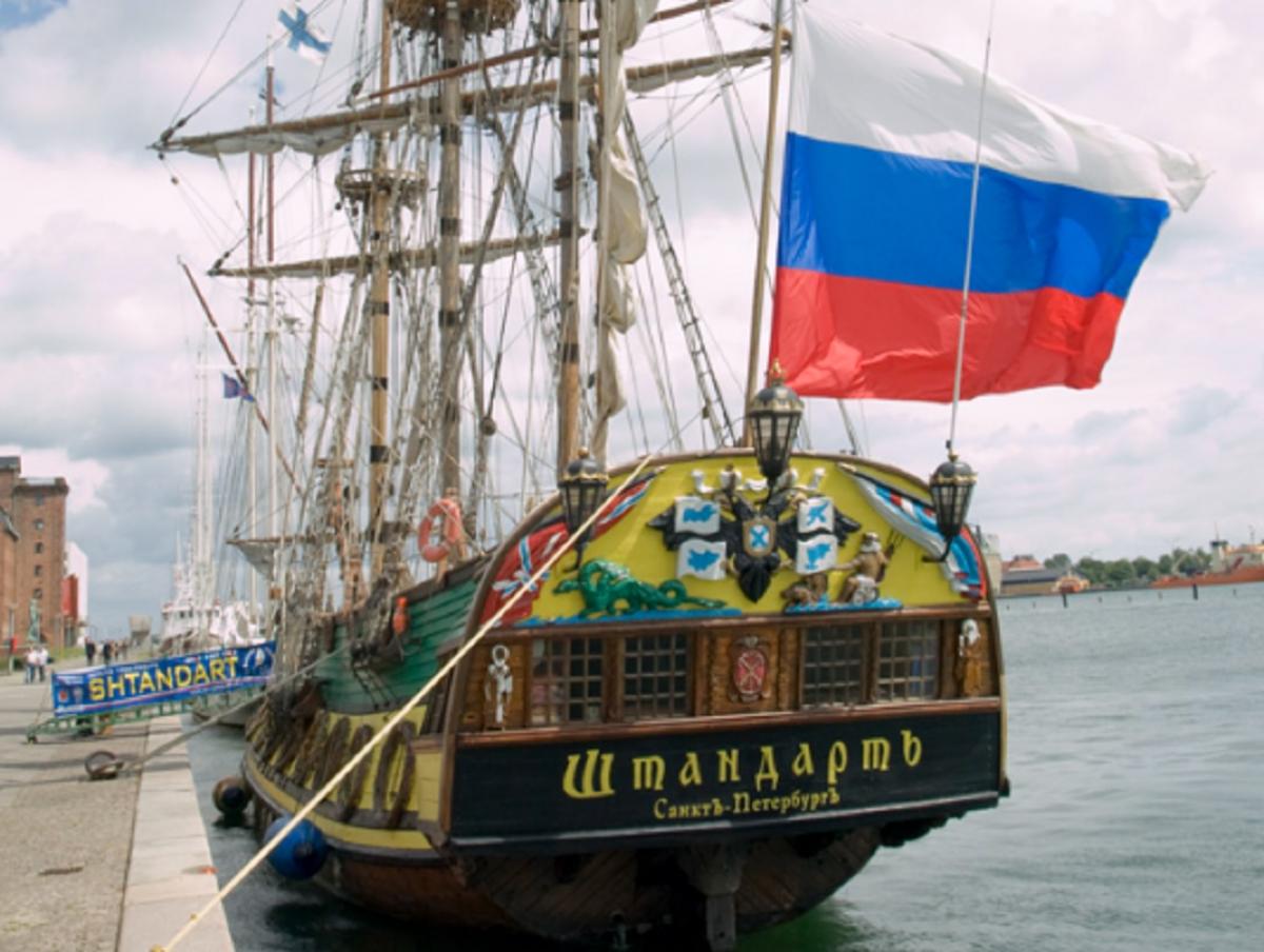 Російський "фрегат" "Штандарт" не допустили до участі у морському фестивалі у Франції / фото Вікіпедія Російський "фрегат" "Штандарт" не допустили до участі у морському фестивалі у Франції / фото Вікіпедія