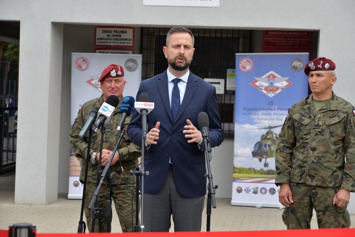 Міністр оборони Польщі звернувся до поляків з важливою заявою щодо України
