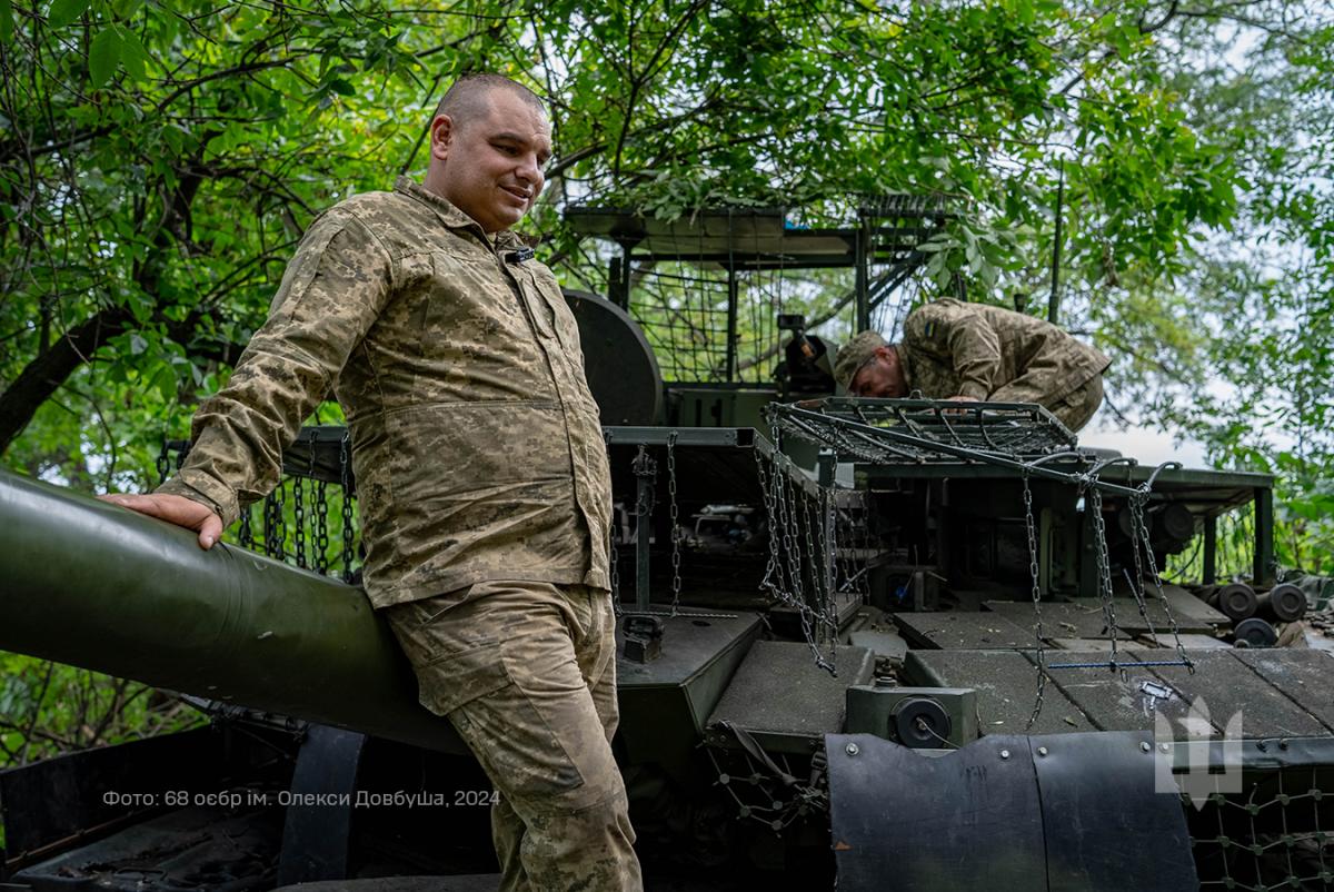 Украинские военные затрофеили российский танк Т-90М "Прорыв" / фото facebook.com/68brigade Украинские военные затрофеили российский танк Т-90М "Прорыв" / фото facebook.com/68brigade