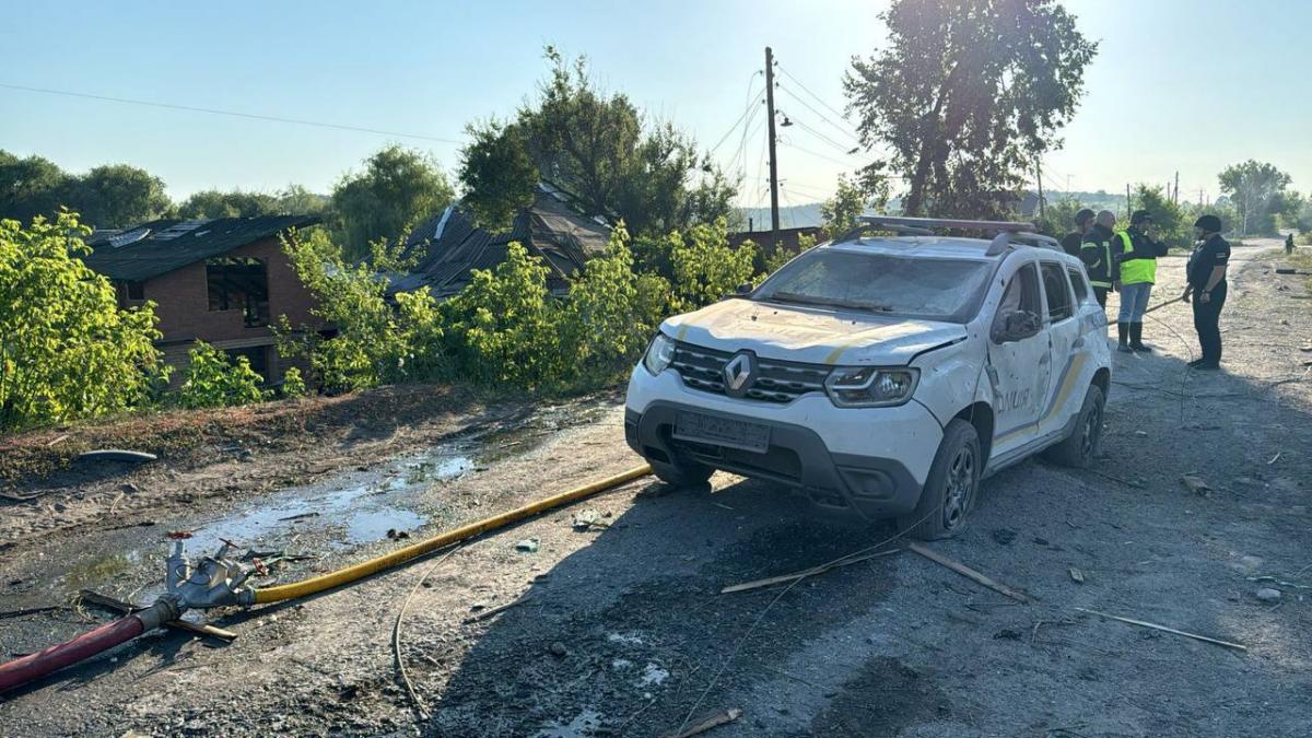 Наслідки удару по автівці поліцейських / фото Ігор Клименко Наслідки удару по автівці поліцейських / фото Ігор Клименко
