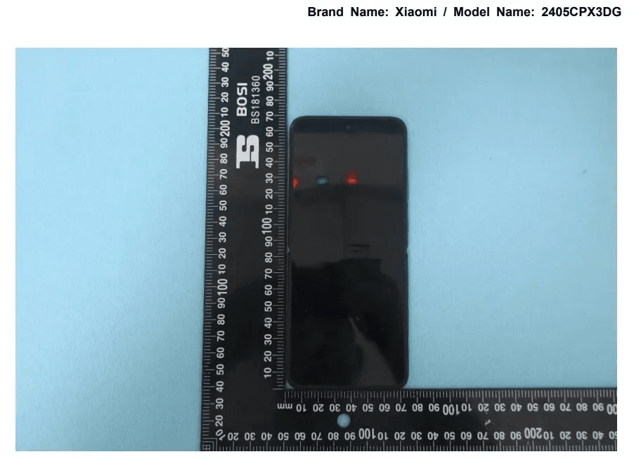 Xiaomi Mix Flip на "живых" фото / Источник: MySmartPrice Xiaomi Mix Flip на "живых" фото / Источник: MySmartPrice