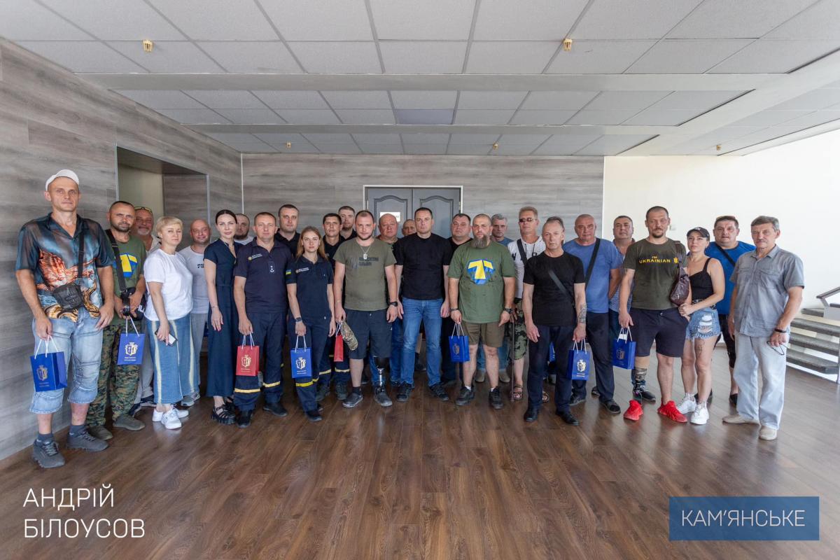 Мер Кам’янського зустрівся з ветеранами / Facebook Андрія Білоусова Мер Кам’янського зустрівся з ветеранами / Facebook Андрія Білоусова