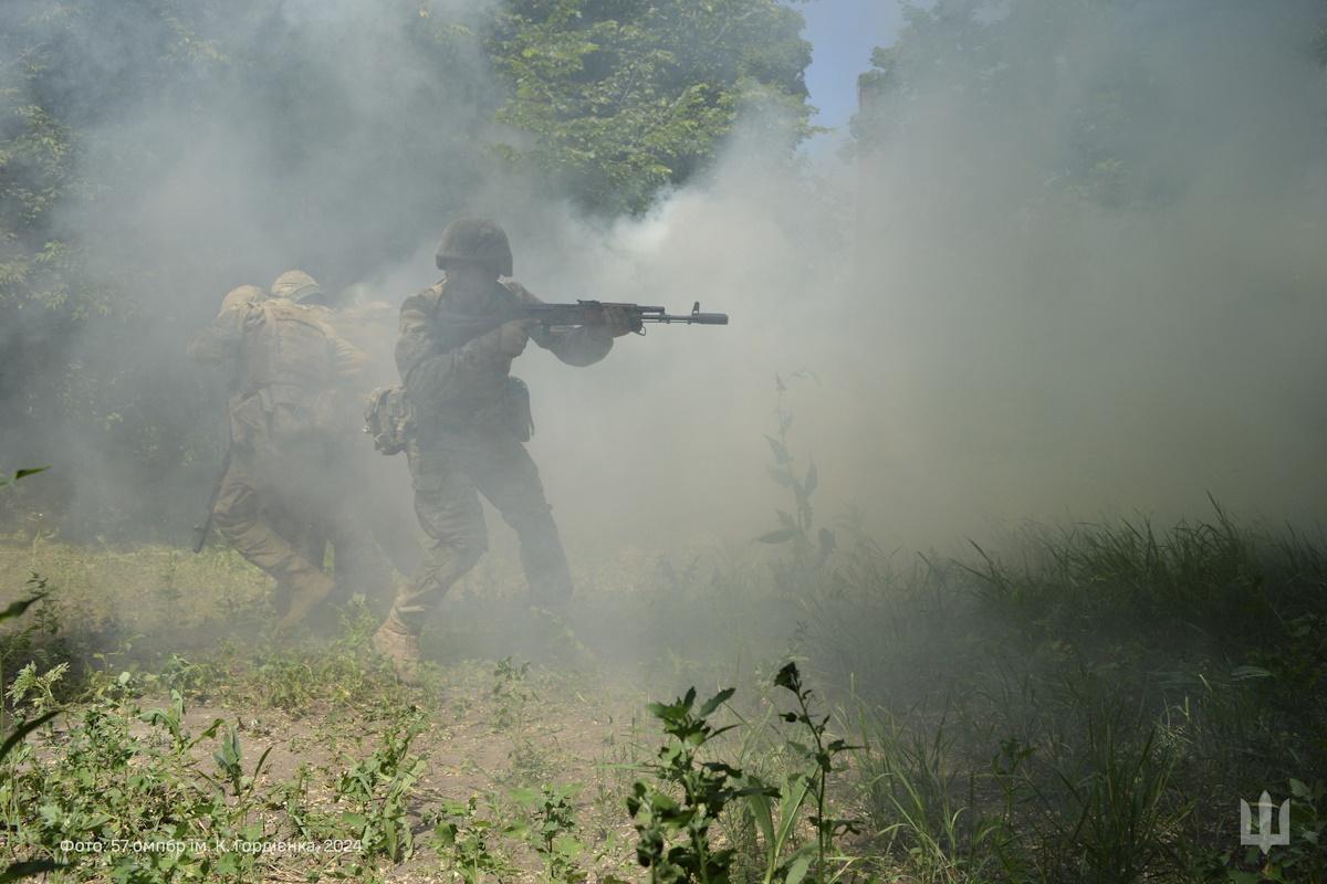 Колишні в'яїні стримують окупантів на Харківщині / фото facebook.com/57InfantryBrigade Колишні в'яїні стримують окупантів на Харківщині / фото facebook.com/57InfantryBrigade