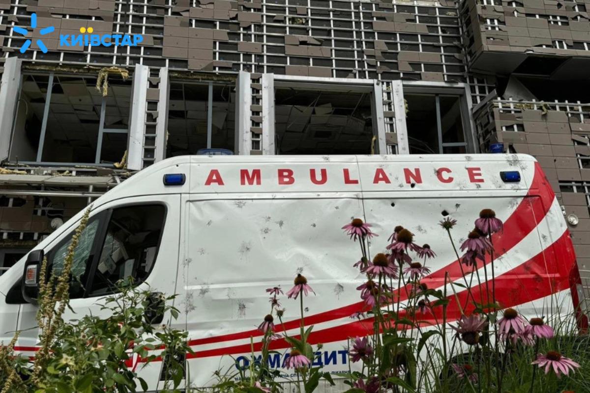Київстар та dobro.ua зібрали понад 3,3 мільйони гривень на відновлення лікарні 'Охматдит' Київстар та dobro.ua зібрали понад 3,3 мільйони гривень на відновлення лікарні 'Охматдит'