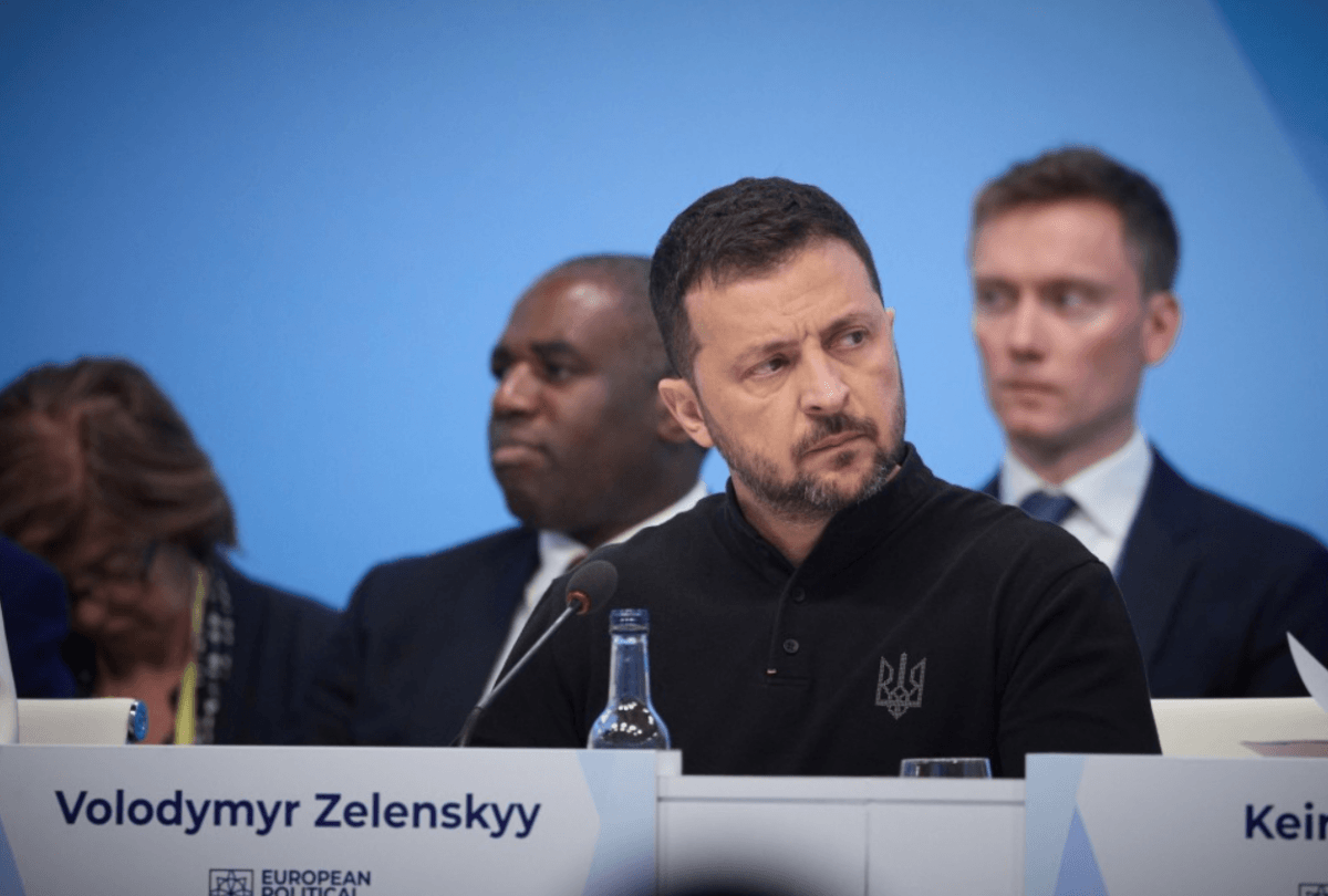 Владимир Зеленский хочет вернуть украинцев домой / фото ОП Владимир Зеленский хочет вернуть украинцев домой / фото ОП